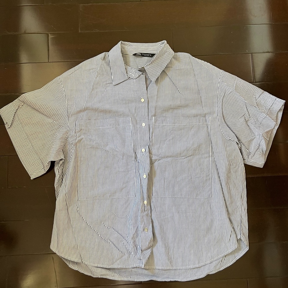 Zara short sleeve women’s overshirt - size M